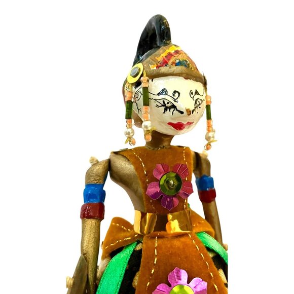 VTG Indonesian Cupumanik Handmade WAYANG GOLEK Wood PUPPET/Doll on Stand -Shinta - Picture 5 of 14